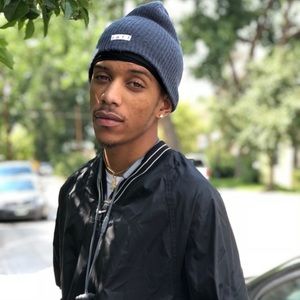 Meet your Posher, Malik